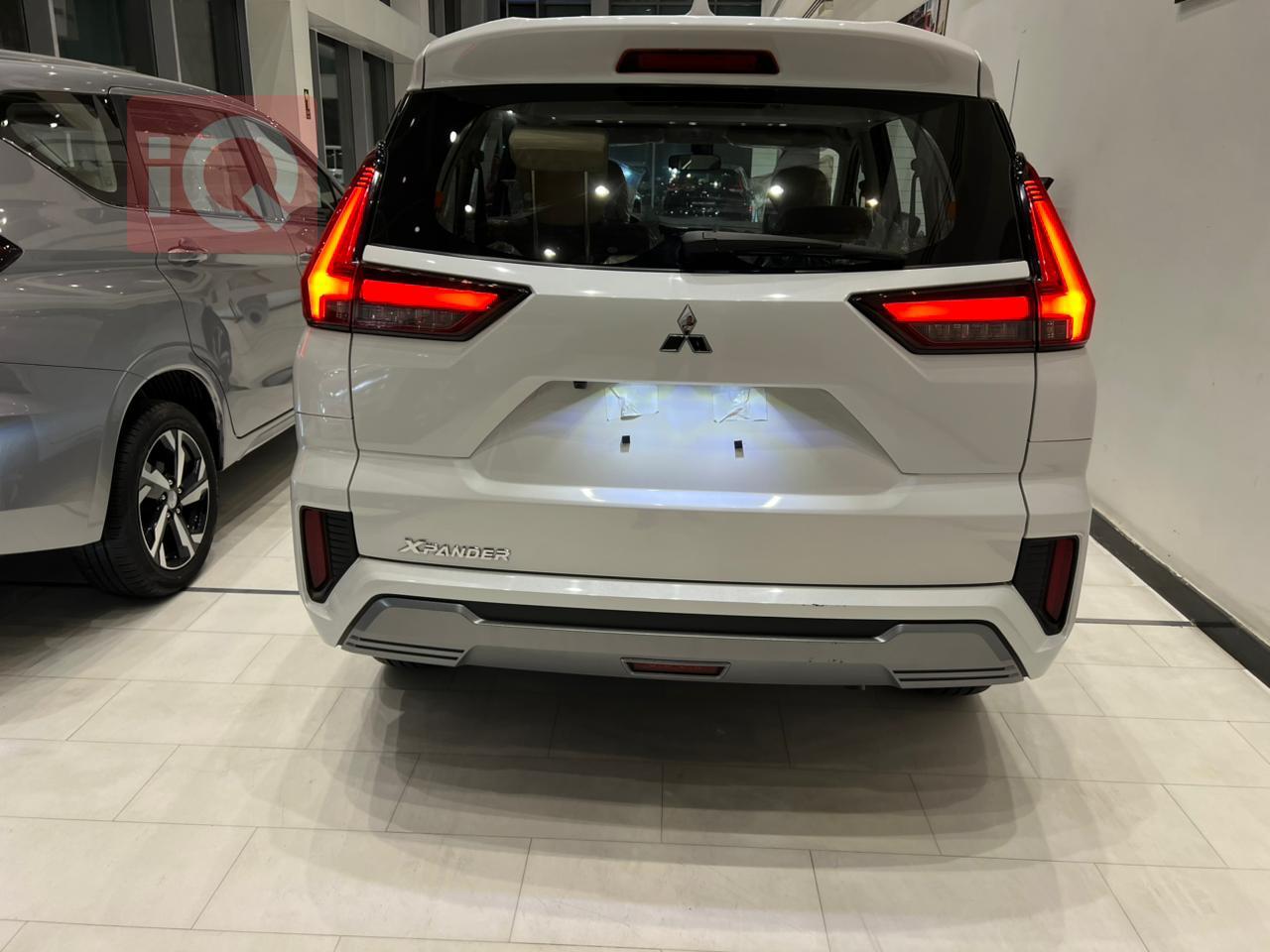 ميتسوبيشي اكسباندر